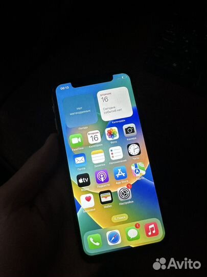 iPhone X, 64 ГБ