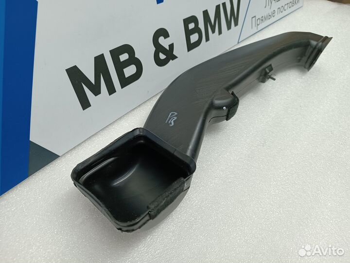 Воздуховод левый Mercedes-Benz C-Class W205