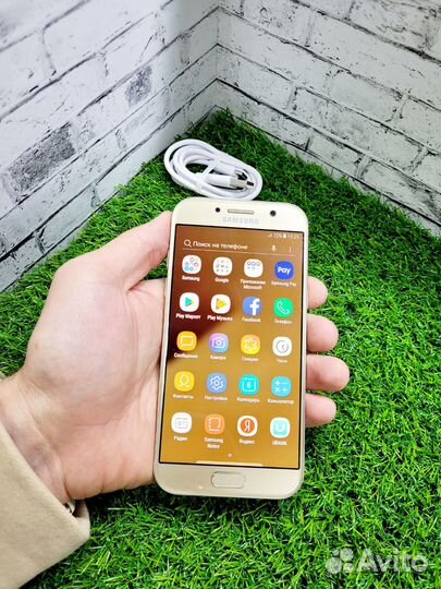 Samsung Galaxy A5 (2017) SM-A520F/DS, 3/32 ГБ