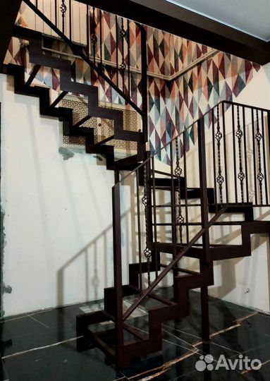 Металлокаркас для лестницы в дом