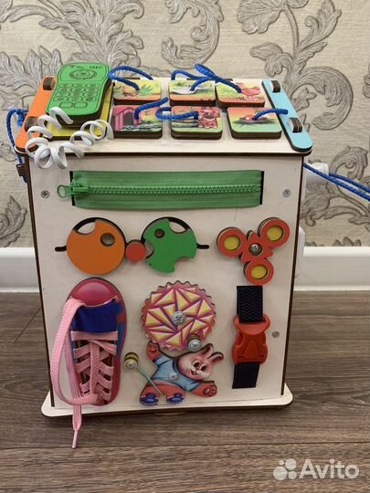 Бизиборд домик со светом