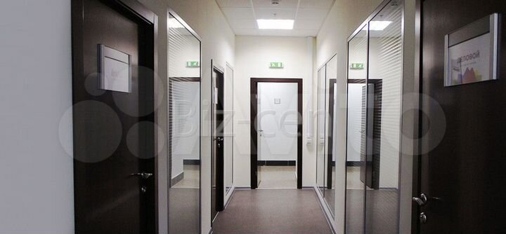 Недалеко от метро офис 880 кв.м в аренду