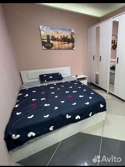 Кровать м с матрацем 1600х2000