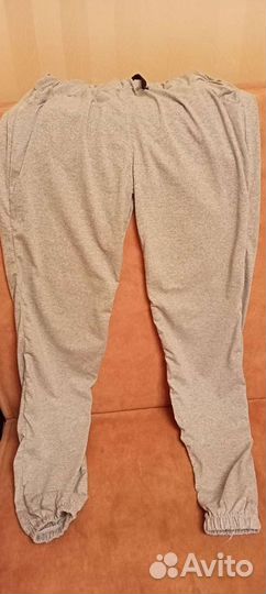 Спортивный костюм из тонкого трикотажа