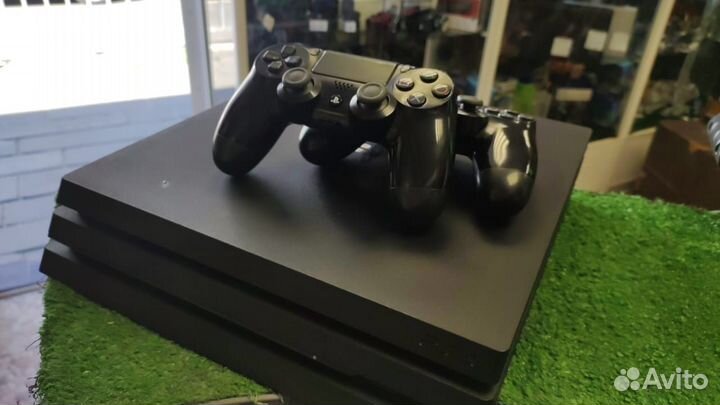 Sony playstation 4 pro/ 1 trb