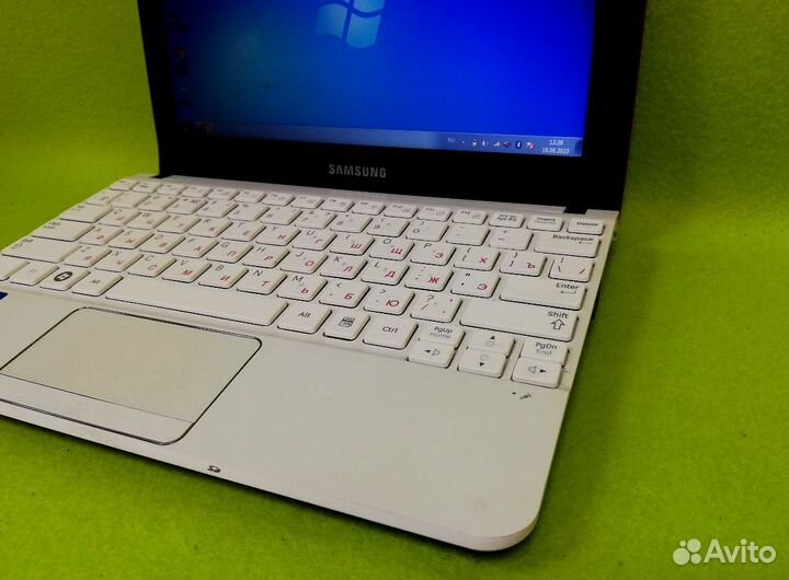 Нетбук Samsung для работы Windows/2 ядра/экран 10