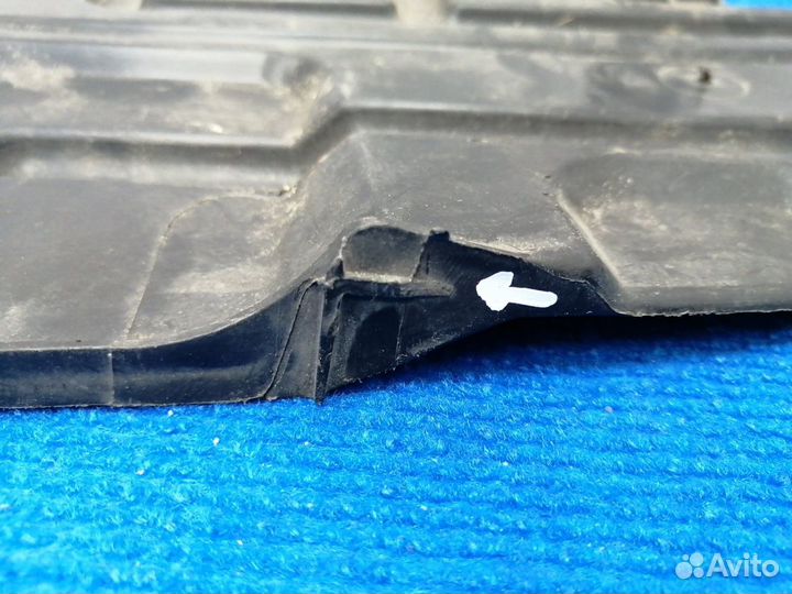 Направляющая воздушного потока дефлектор радиатора