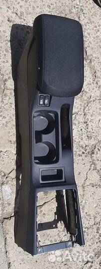 Подлокотник для Mitsubishi Lancer 10 \ X