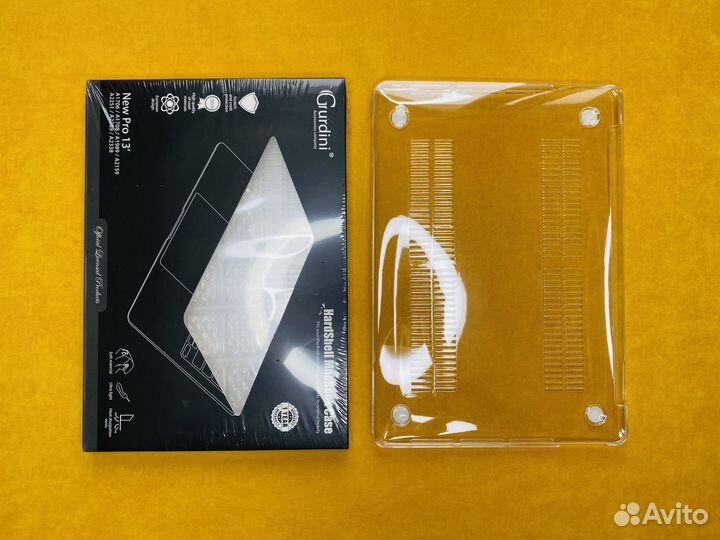 Чехол на MacBook Pro 13 (2016-2020 ) прозрачный