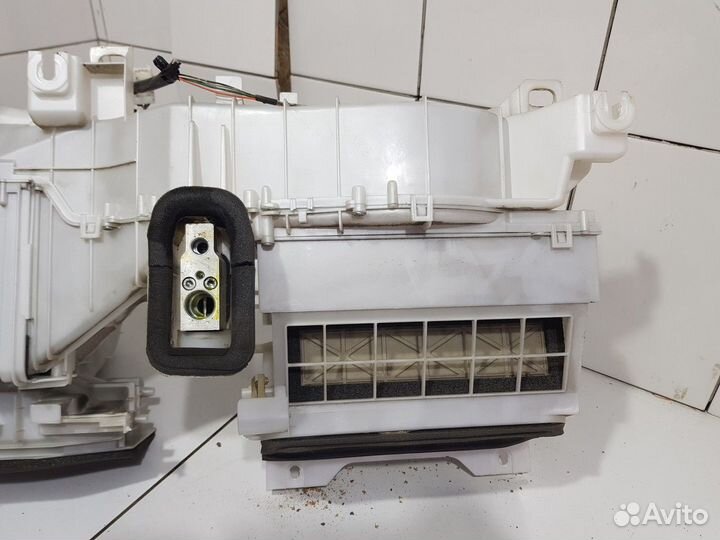 Корпус отопителя (Suzuki Grand Vitara)