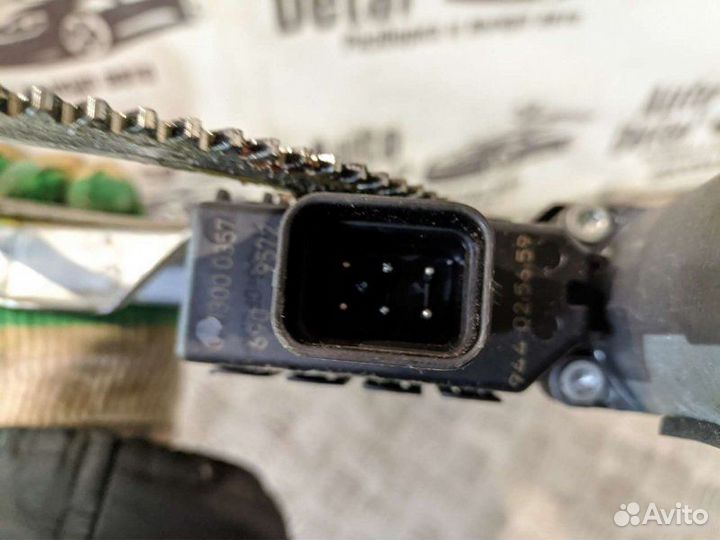 Стеклоподъемник передний правый Opel Astra H 3