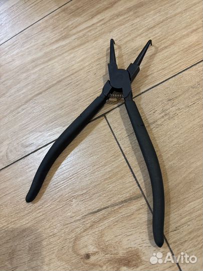 Съемник Стопорных Колец Jonnesway