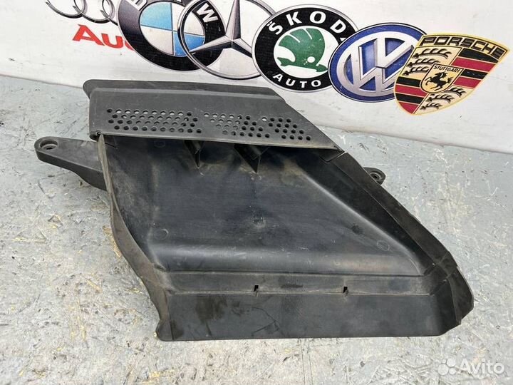Воздухозаборник Audi A4 B8 1.8 cabb 2008
