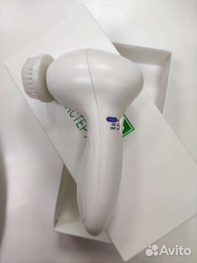 Прибор для чистки лица