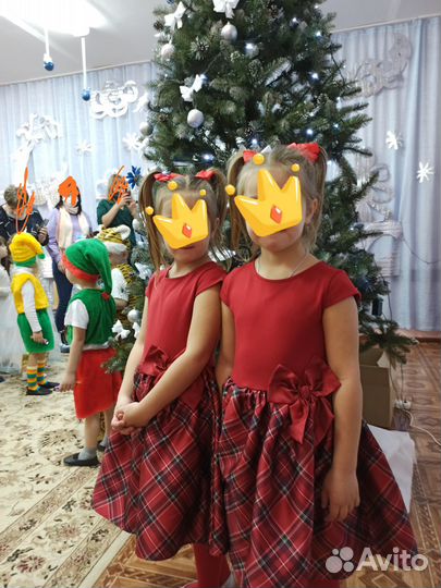 Платья праздничные для двойншек, р. 122-128