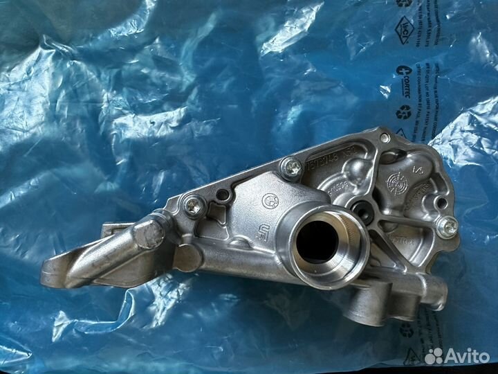 Масляный насос BMW иотор N52 новый