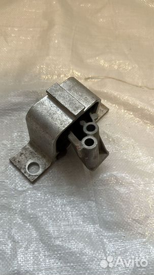 Опора двигателя правая LADA Веста