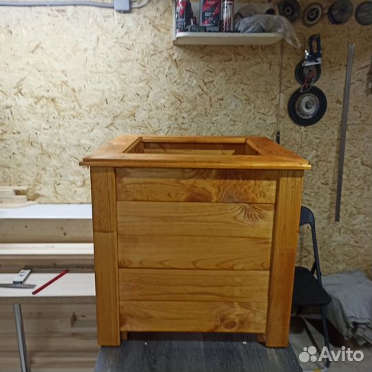 Кашпо для цветов, изделия из дерева