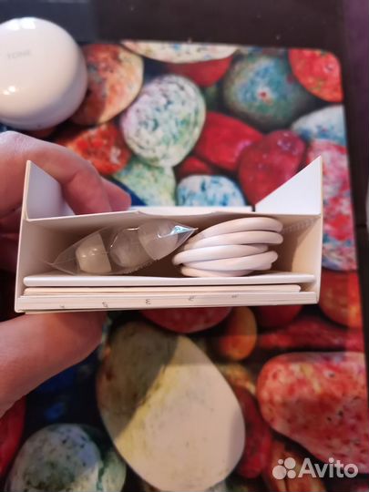 Новые беспроводные наушники TWS LG tone Free FN4