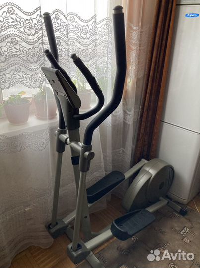 Эллиптический тренажер torneo для дома