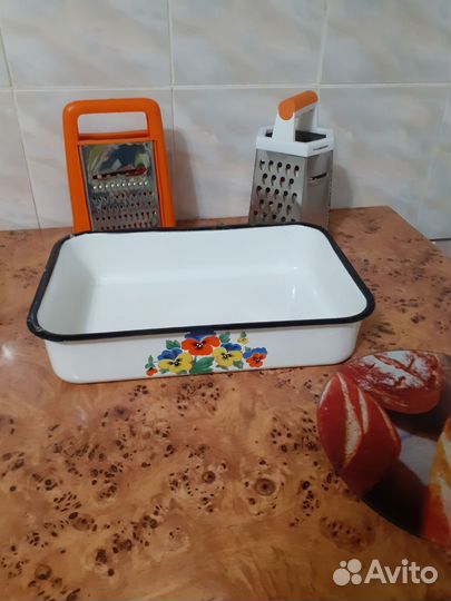 Эмалированный лоток СССР