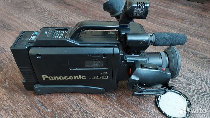 Видеокамера panasonic M3000