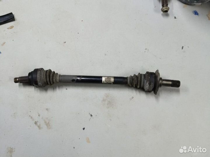 Привод задний левый Bmw 6 F06