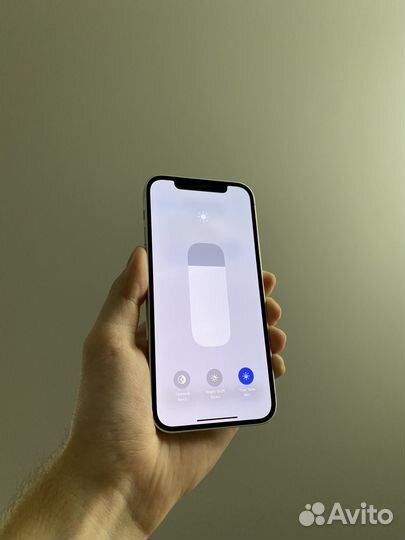 iPhone 12, 64 ГБ