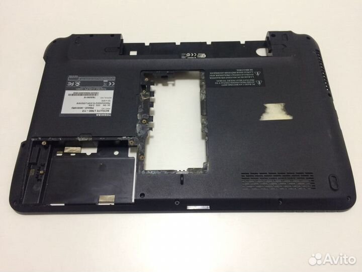 Поддон ноутбука Toshiba L750D