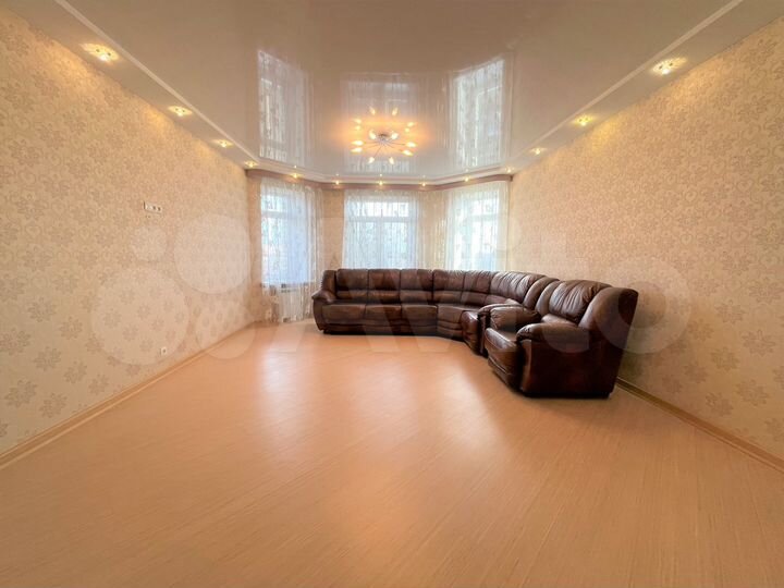 3-к. квартира, 116 м², 3/10 эт.