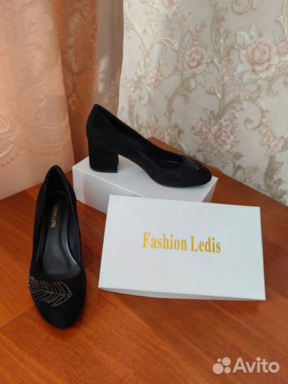 Туфли женские 42,43 размер