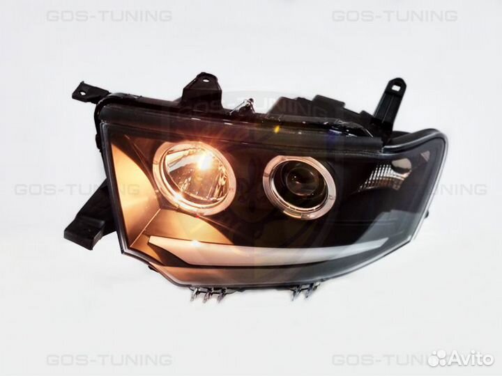 Передние Фары Митсубиси Паджеро Спорт 2