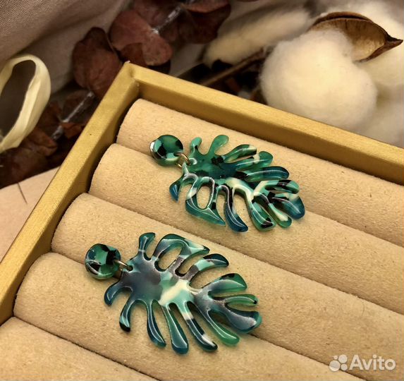 Серьги милитари