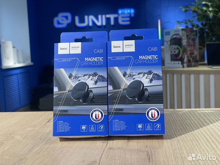 Автомобильный магнитный держатель Hoco