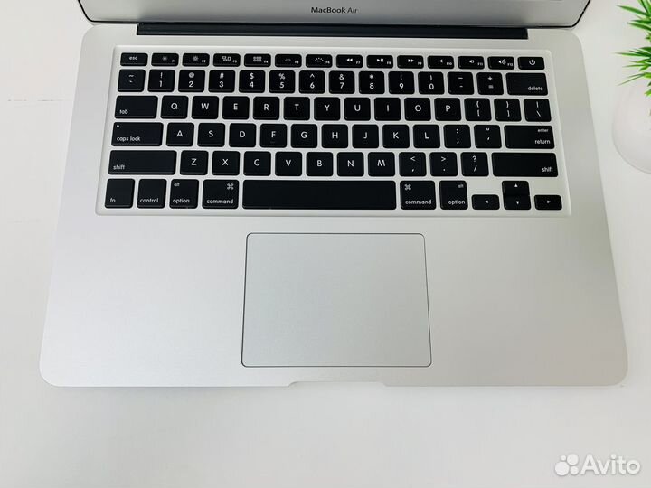 Macbook Air 13 2017 i7 256gb