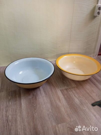 Эмалированный таз