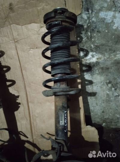 Амортизаторы передние фольксваген гольф-5