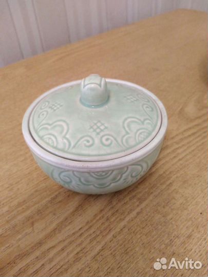 Кувшин и сахарница 50-х годов прошлого столетия