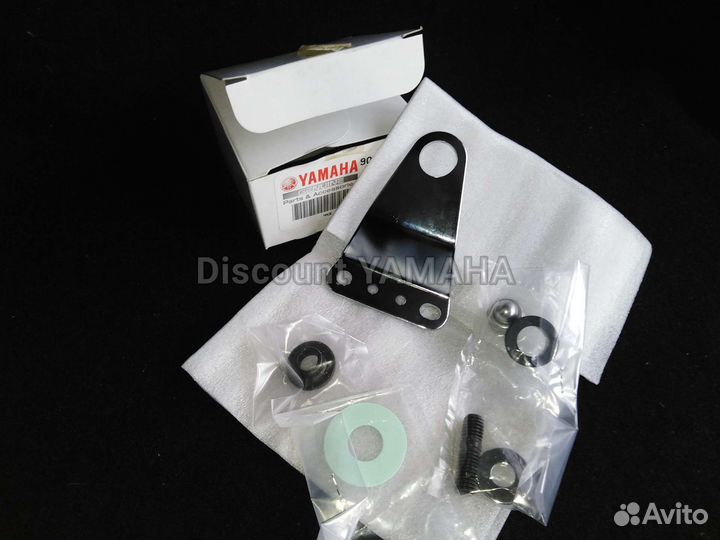 Оригинальный кронштейн сидения Yamaha XVS 1100