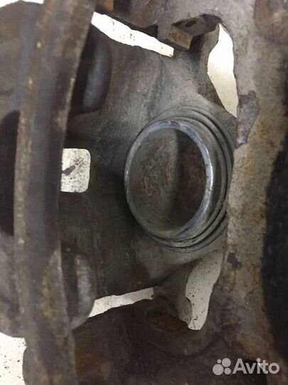 Суппорт передний левый Kia Sportage