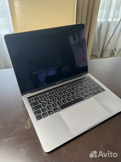 Apple MacBook Pro 13 2019 i7-2.8/16/512 Touch bar