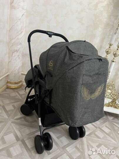 Коляска новая
