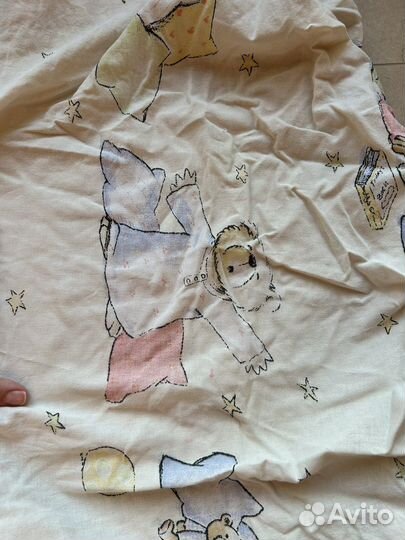 Непромокаемый наматрасник 120*60, и две простыни