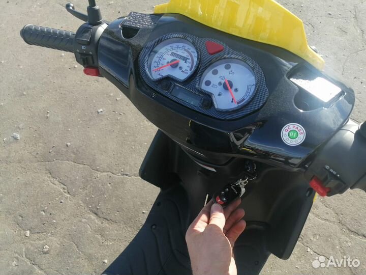 Скутер omaks F03