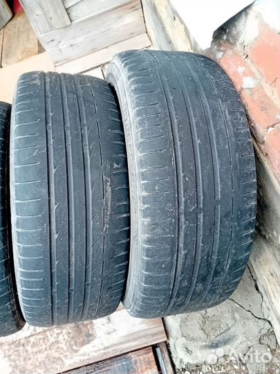 Bridgestone B65 235/45 R19