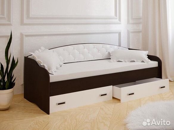 Кровать софа с ящиками и мягкой спинкой