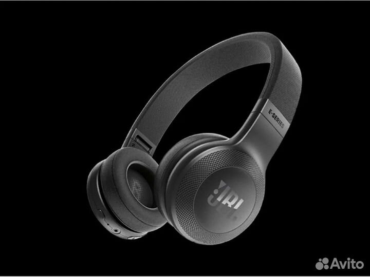 Беспроводные наушники JBL E65btnc