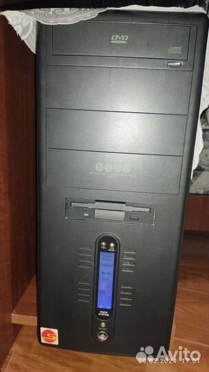 Системный блок, монитор, клавиатура