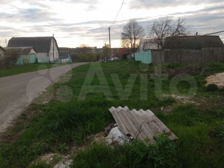 Дом 52 м² на участке 23 сот.