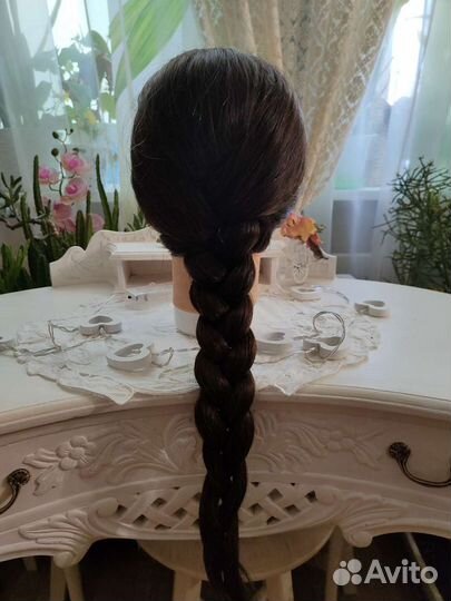 Болванка с натуральными волосами для парикмахера